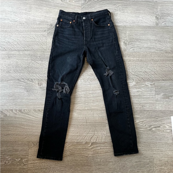 LIKE NEW! Levi’s 501 Skinny with Knee Rips - Wild Bunch Black - Picture 10 of 16